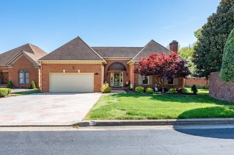 $600,000 | 100 Carriage Lane, Hendersonville, TN 37075