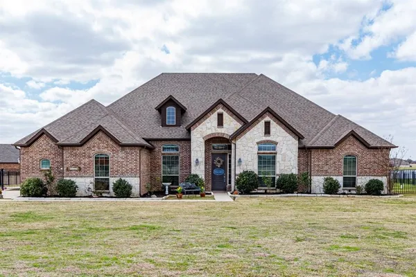 $685,000 | 2115 Hodges Lake Drive, Rockwall, TX 75032