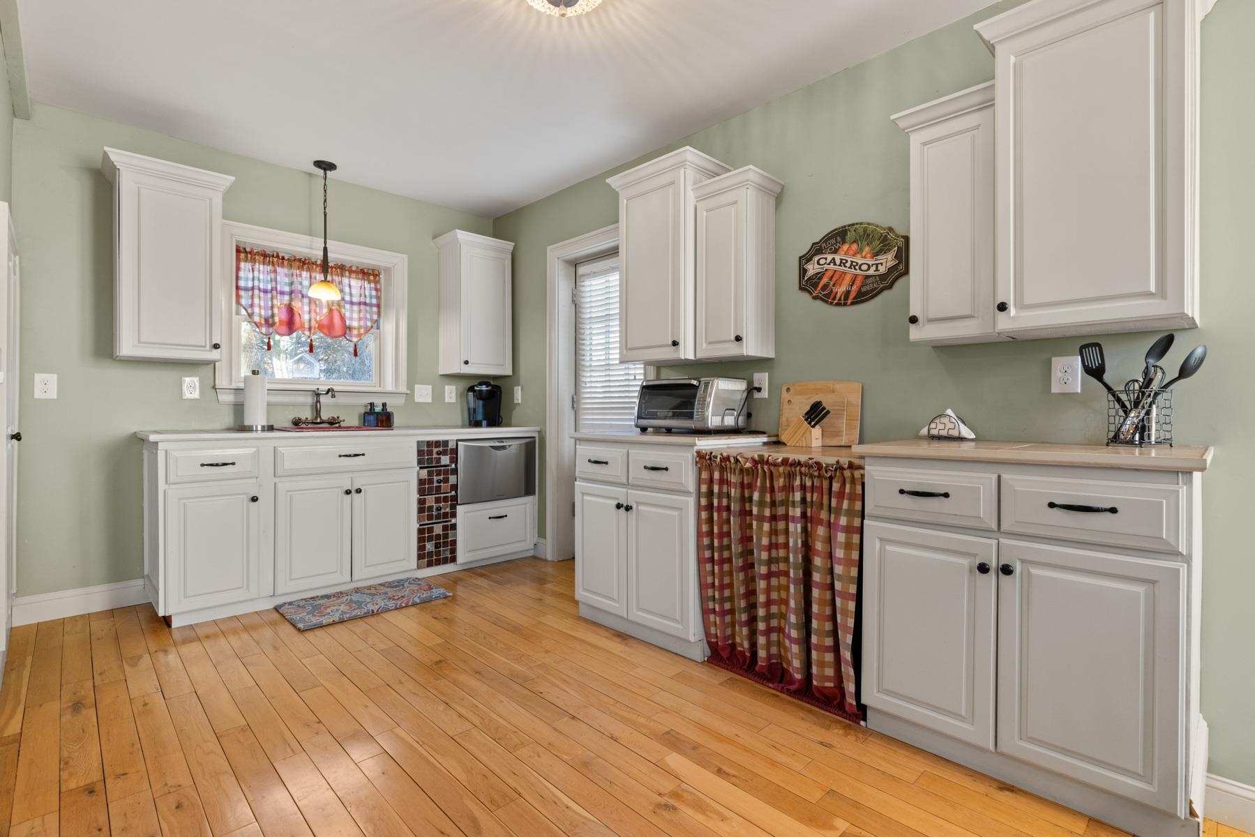 8 Pineview Drive Dover, NH 03820 - Photo 34 of 47