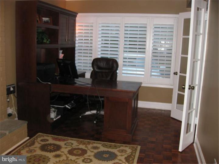 1805 Earlington Road Havertown, PA 19083 - Photo 10 of 25 Family Room