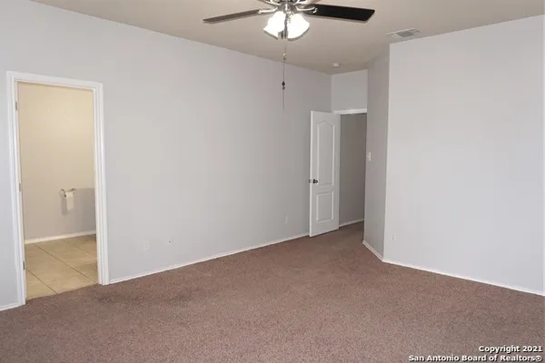 $1,800 | 224 Julian Point, Cibolo, TX 78108