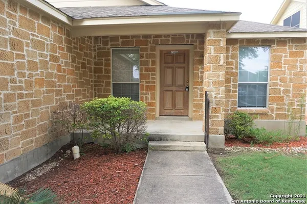 $1,800 | 224 Julian Point, Cibolo, TX 78108