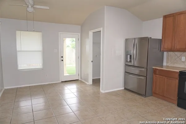 $1,800 | 224 Julian Point, Cibolo, TX 78108