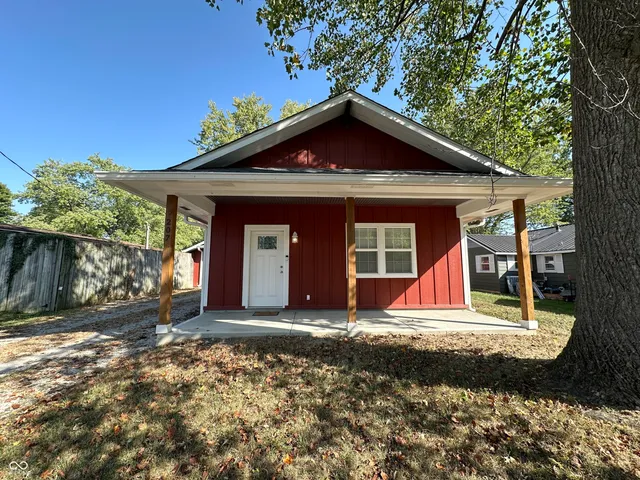 $247,000 | 207 College Street, Bainbridge, IN 46105