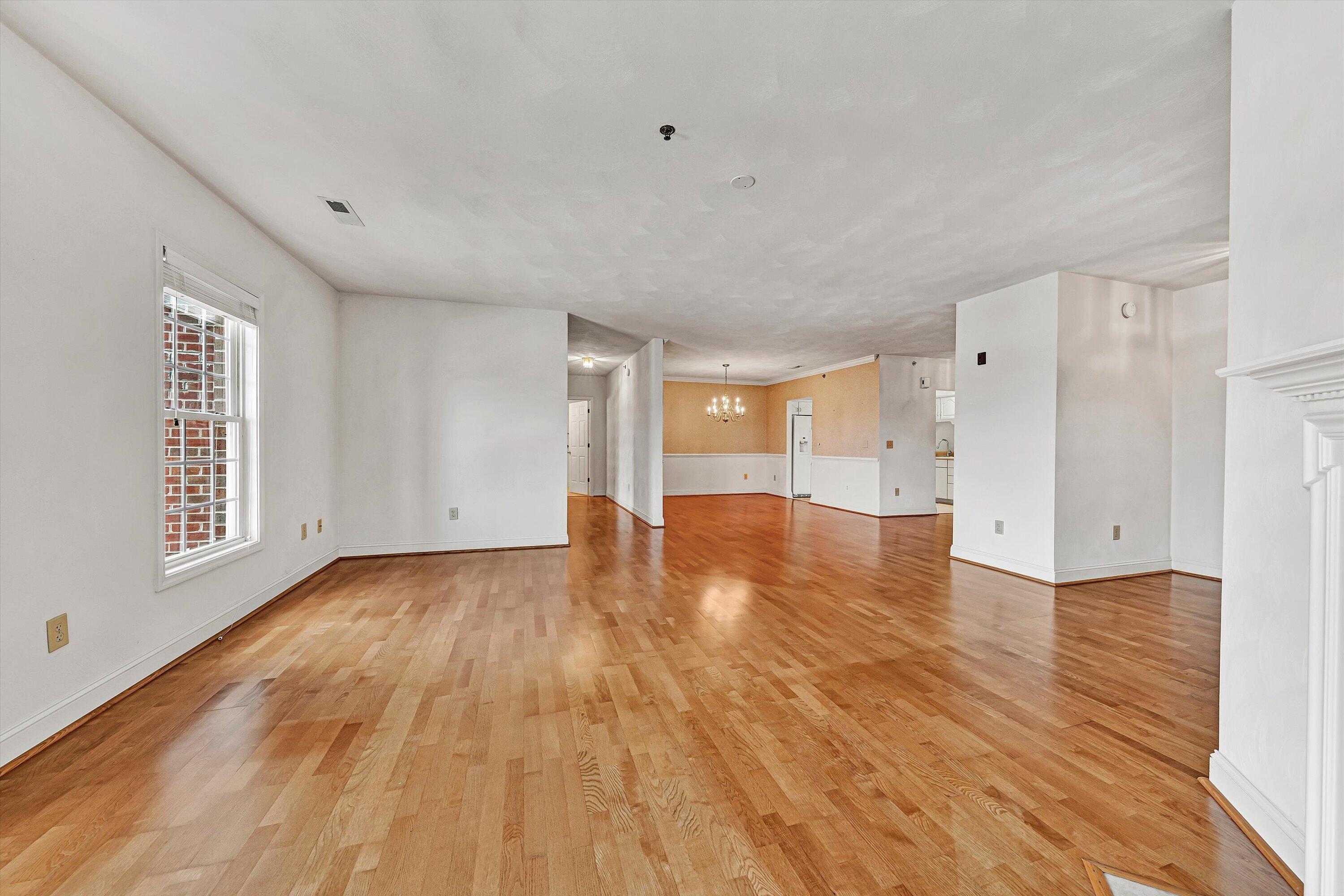 4444 Pheasant Ridge Road, Unit 305 Roanoke, VA 24014 - Photo 10 of 33 10-DSC00262