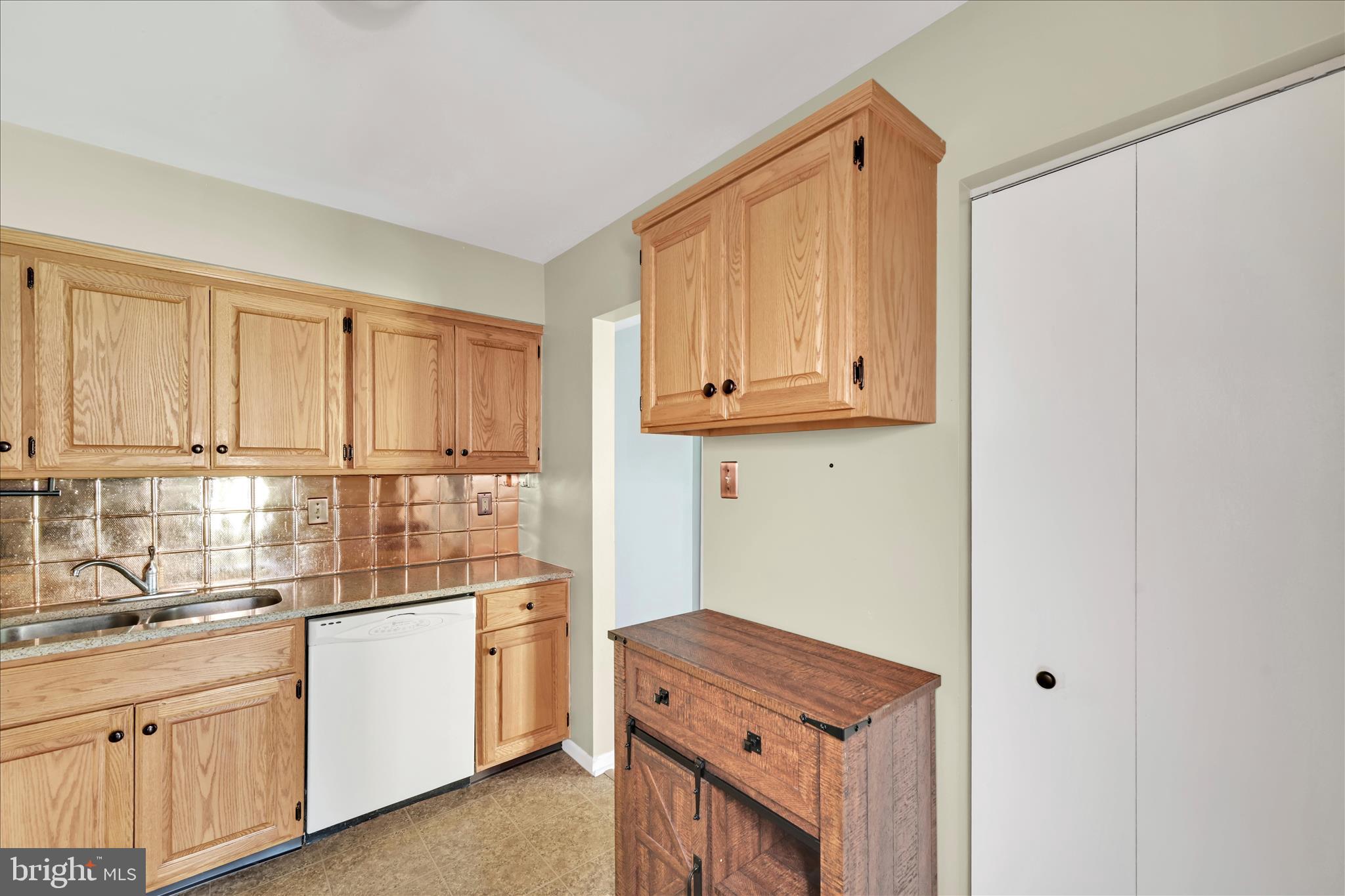 1901 Village Road Orwigsburg, PA 17961 - Photo 15 of 31 Kitchen