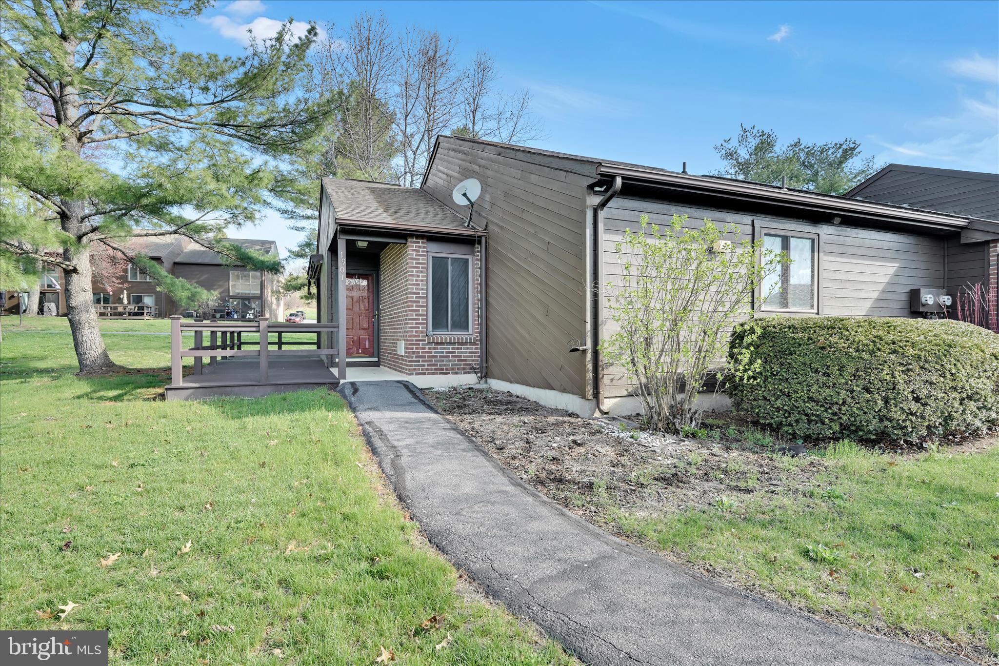 1901 Village Road Orwigsburg, PA 17961 - Photo 4 of 31 Exterior Front