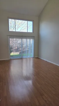 $315,000 | 496 Stone Gate Circle, Schaumburg, IL 60193