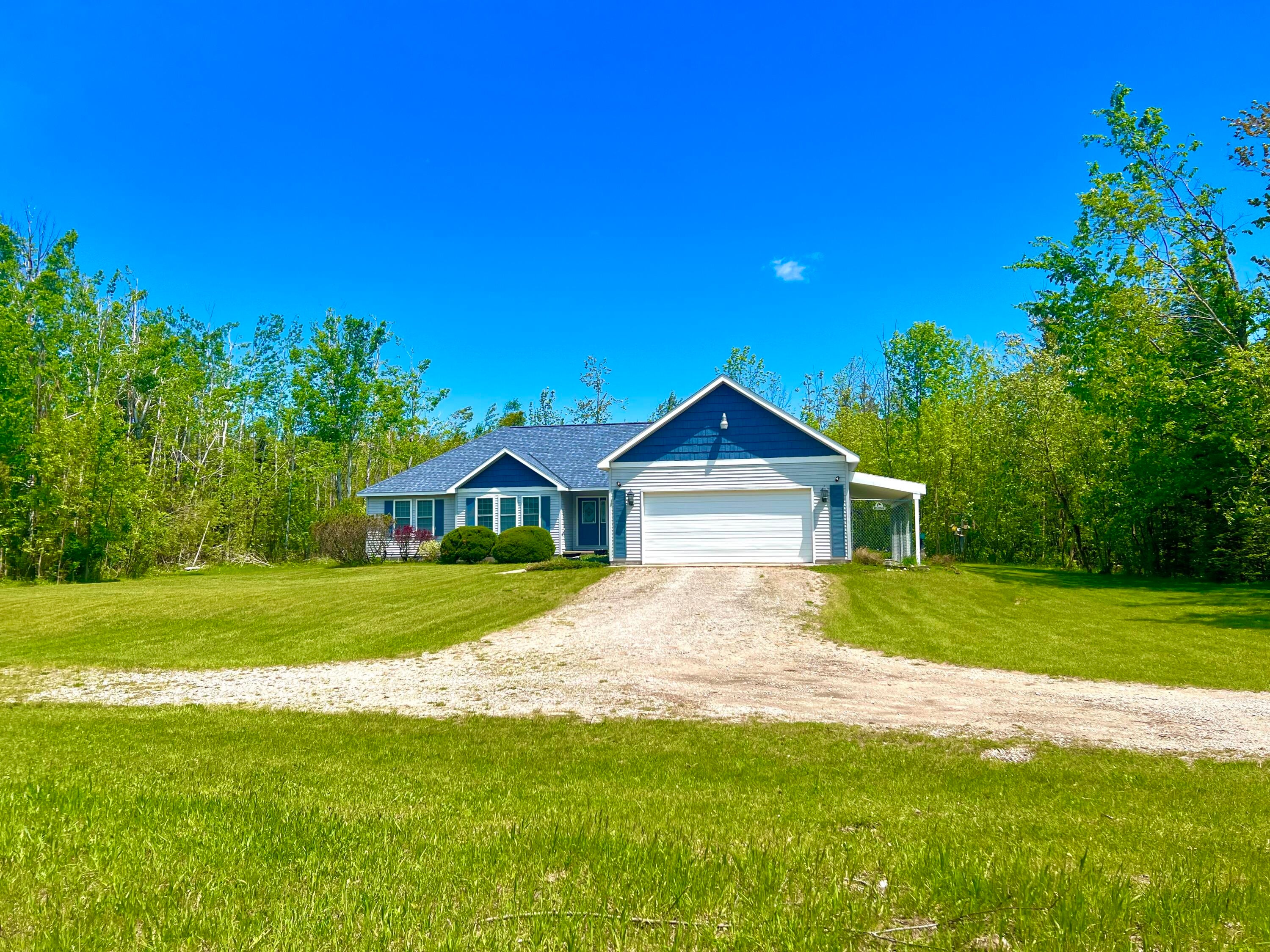 1745 Mullett Lake Woods Road Cheboygan, MI 49721 - Photo 4 of 45 Gallery Image 4
