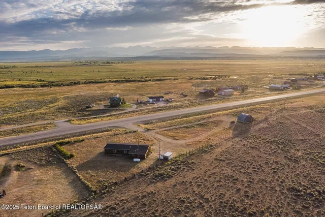 $299,000 | 10475 Highway 191, Pinedale, WY 82941