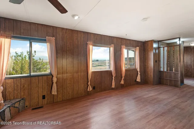 $299,000 | 10475 Highway 191, Pinedale, WY 82941