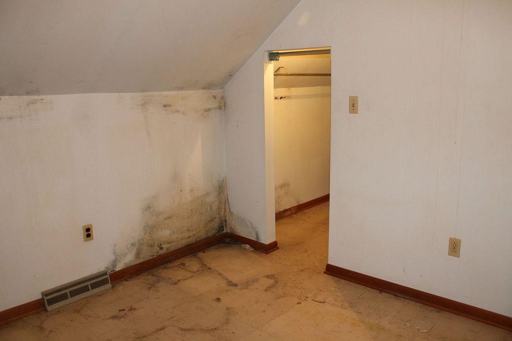 618 New Castle Road Butler, PA 16001 - Photo 11 of 15