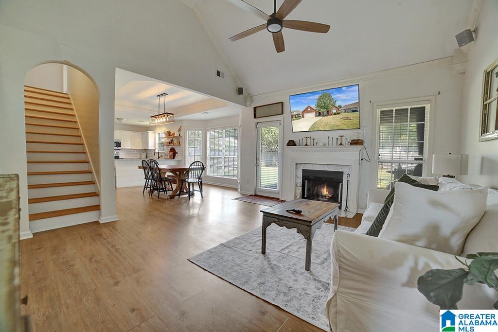 708 Barkley Circle Alabaster, AL 35007 - Photo 2 of 25