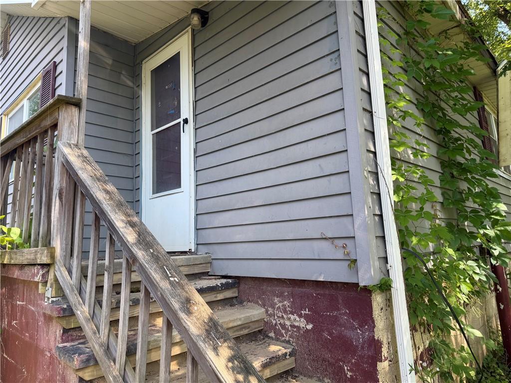 1585 Mercer Road Ellwood City, PA 16117 - Photo 3 of 15