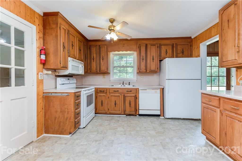 879 Nightingale Road Rock Hill, SC 29732 - Photo 2 of 19 Gallery Image 2