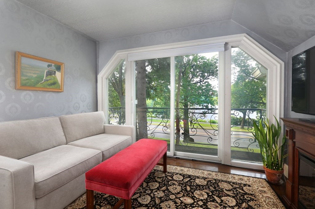 100 Pond Street, Unit 5 Boston, MA 02130 - Photo 13 of 34