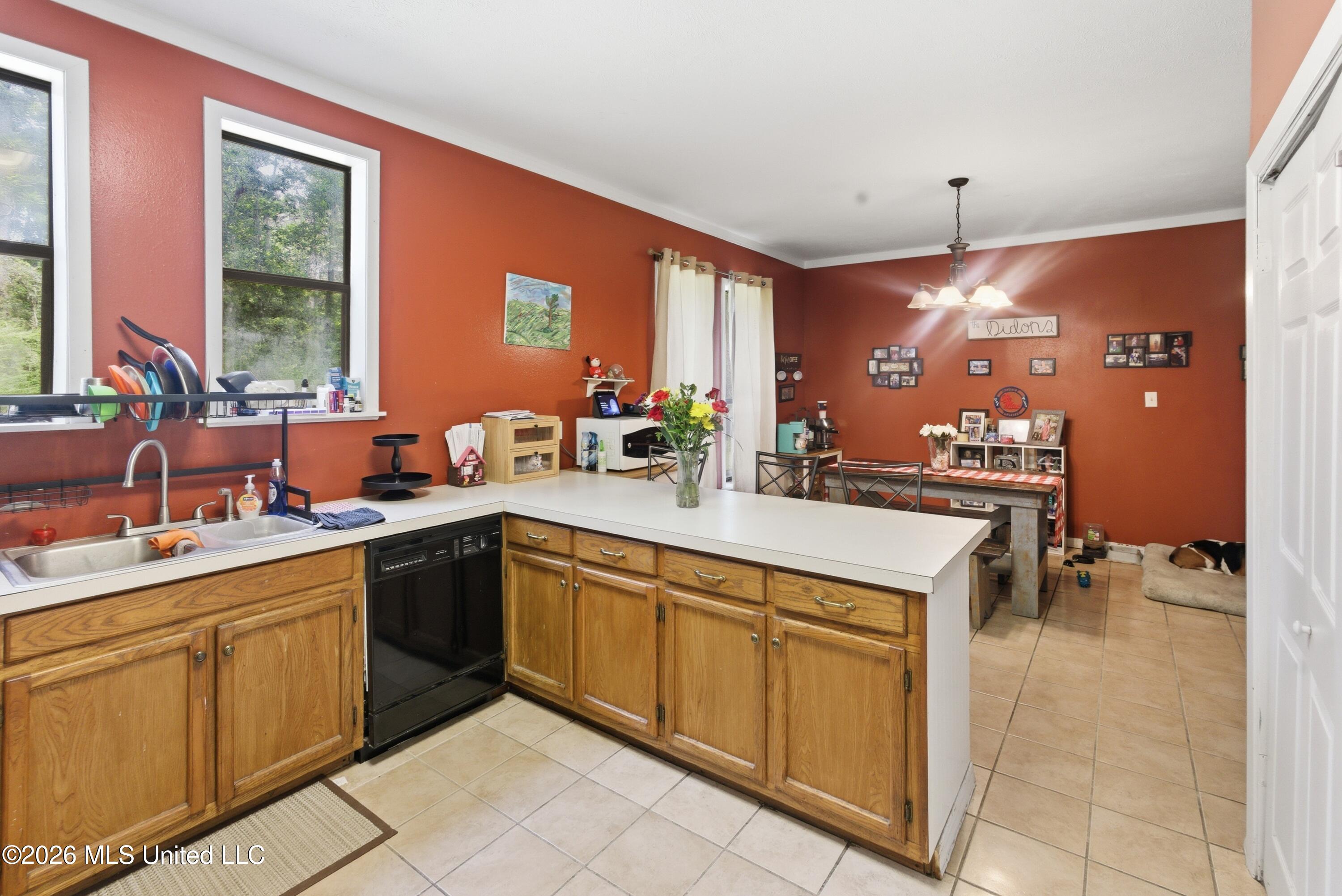 1152 Robb Street, Unit E Summit, MS 39666 - Photo 10 of 42 11_903a2693