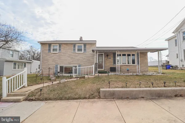 $299,900 | 181 South Main Street, Mount Wolf, PA 17347