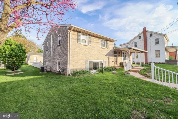 $284,100 | 181 South Main Street, Mount Wolf, PA 17347