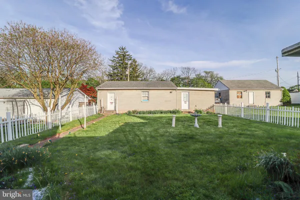 $284,100 | 181 South Main Street, Mount Wolf, PA 17347