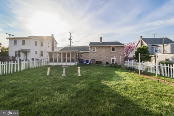 $284,100 | 181 South Main Street, Mount Wolf, PA 17347
