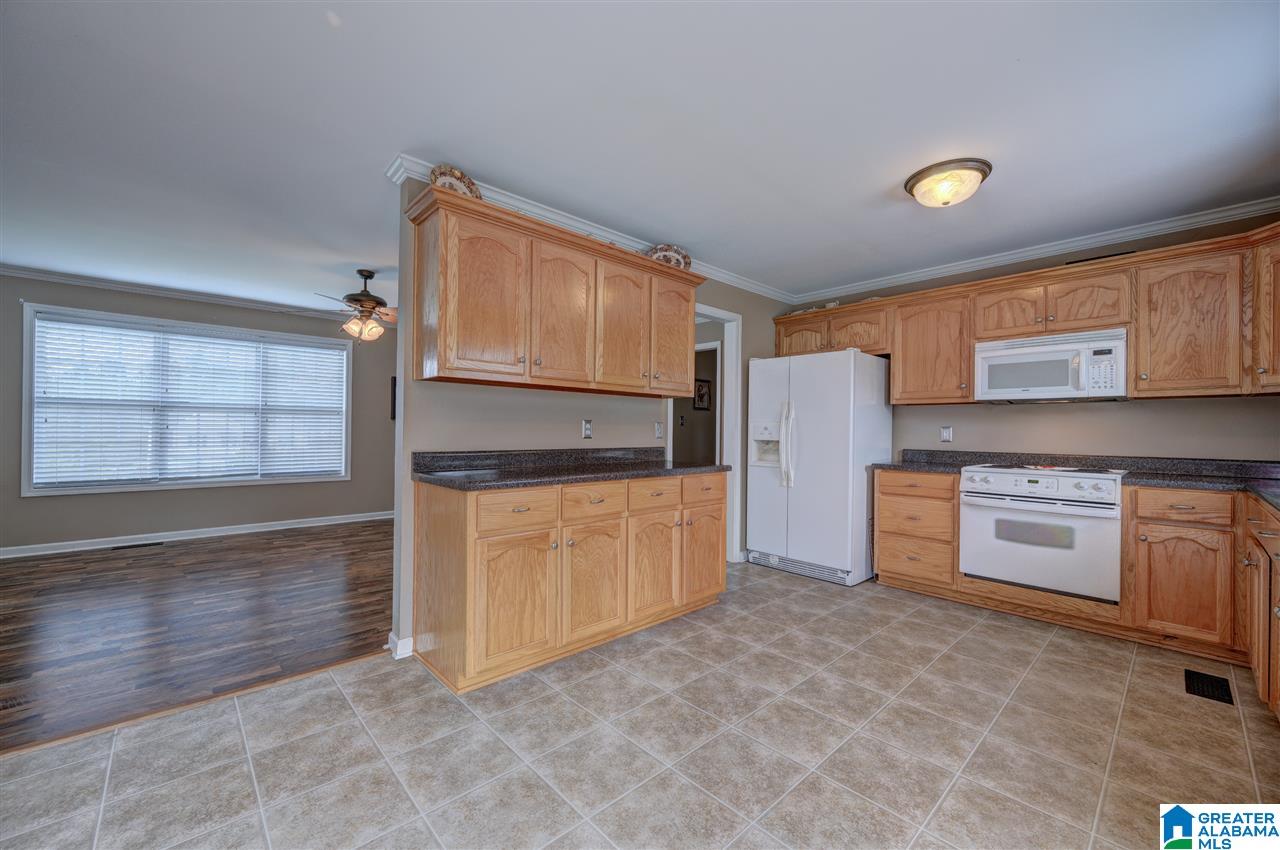 363 Miranda Road Warrior, AL 35180 - Photo 16 of 28