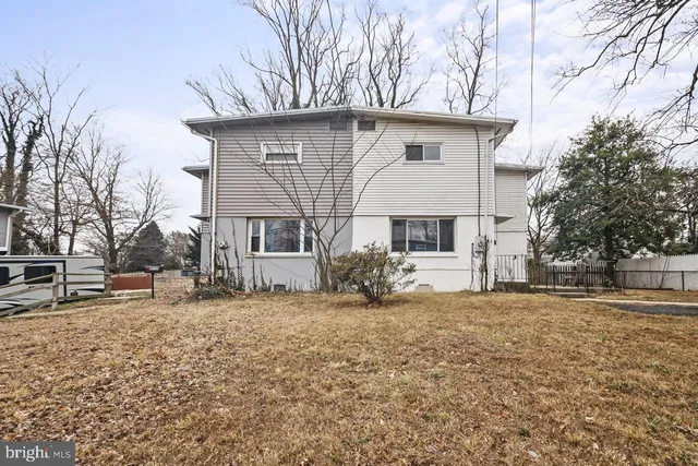 $2,897 | 10725 Maple Street, Fairfax, VA 22030