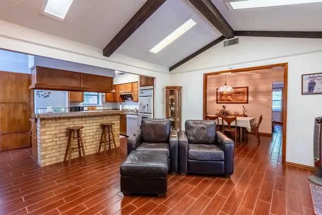 $259,000 | 1712 Foster Drive, Arlington, TX 76012