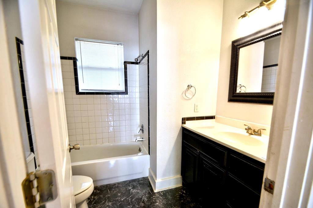 659 Town Creek Road Kerrville, TX 78028 - Photo 22 of 25