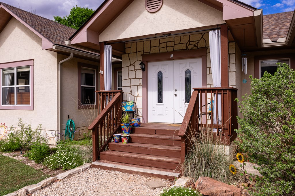 659 Town Creek Road Kerrville, TX 78028 - Photo 28 of 65 a view of entryway with a front door