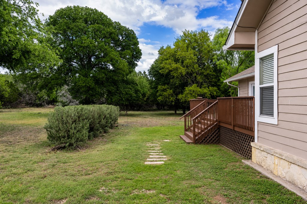 659 Town Creek Road Kerrville, TX 78028 - Photo 50 of 65 Deck, Unit A