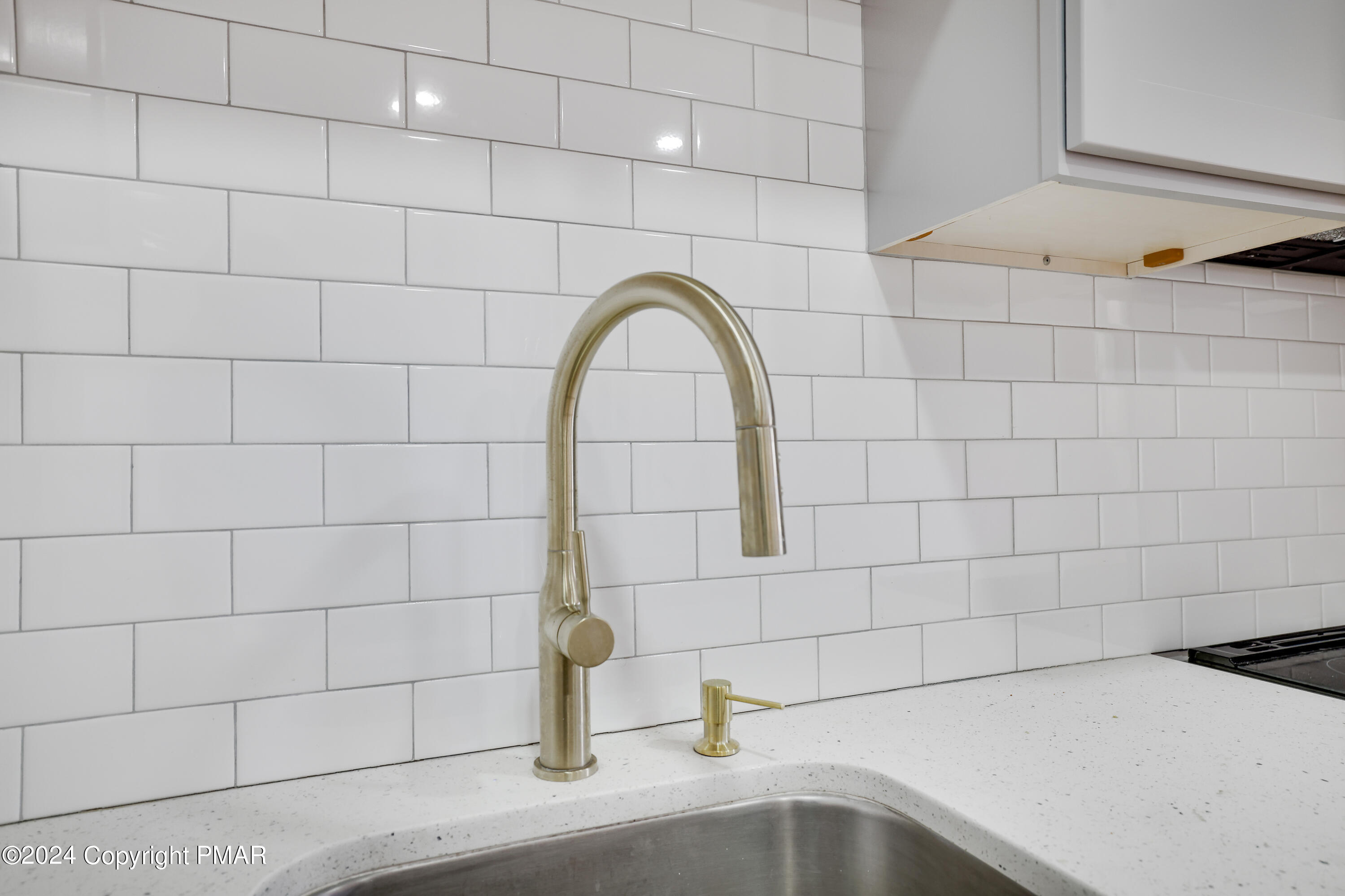 316 Main Street, Unit 1 Roaring Spring, PA 16673 - Photo 5 of 19 RBR53945