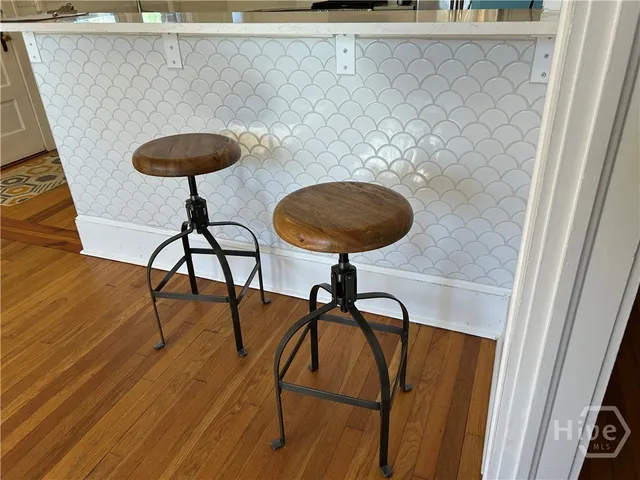 $2,500 | 1106 East 51st Street, Savannah, GA 31404