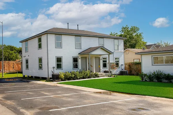 $1,150 | 4903 Noble Street, Unit 1, Houston, TX 77020