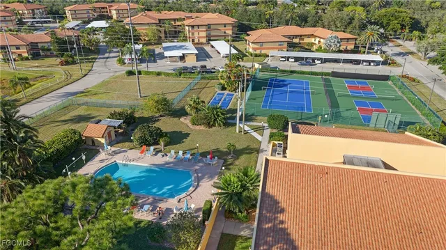 a view of an outdoor space with seating area