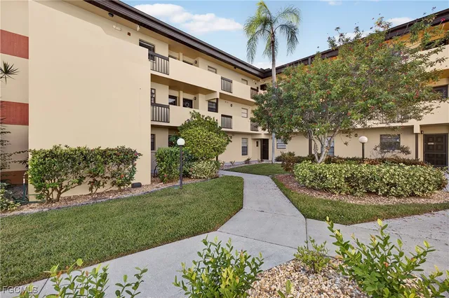 an aerial view of a houses