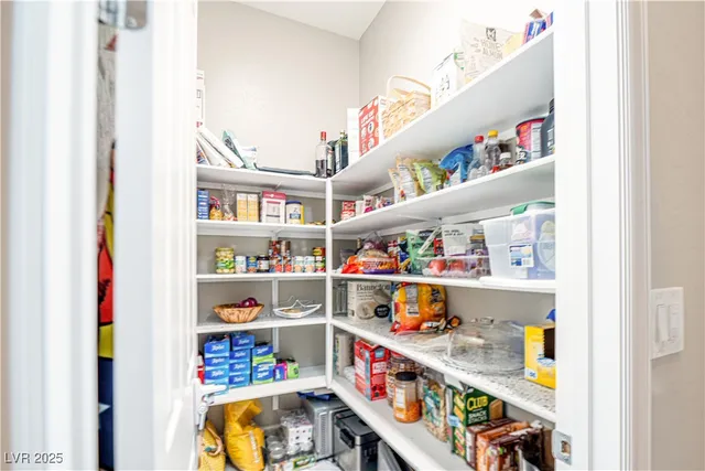 $900,000 | 9606 Aqua Harbor Way, Las Vegas, NV 89178