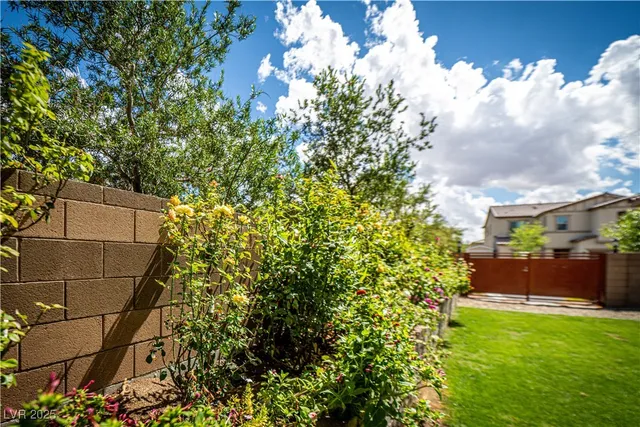 $900,000 | 9606 Aqua Harbor Way, Las Vegas, NV 89178