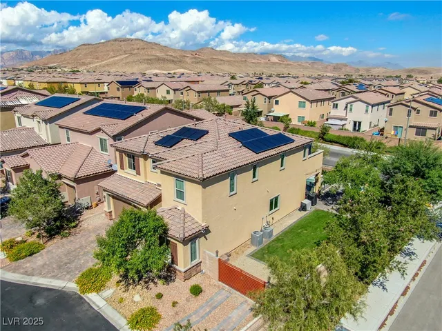 $900,000 | 9606 Aqua Harbor Way, Las Vegas, NV 89178