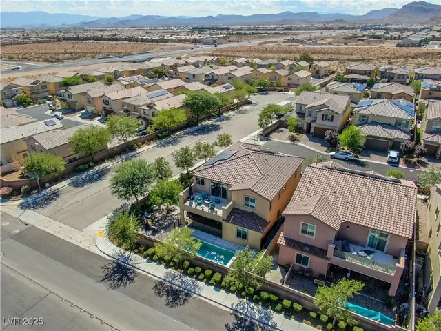 $900,000 | 9606 Aqua Harbor Way, Las Vegas, NV 89178