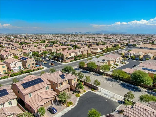 $900,000 | 9606 Aqua Harbor Way, Las Vegas, NV 89178