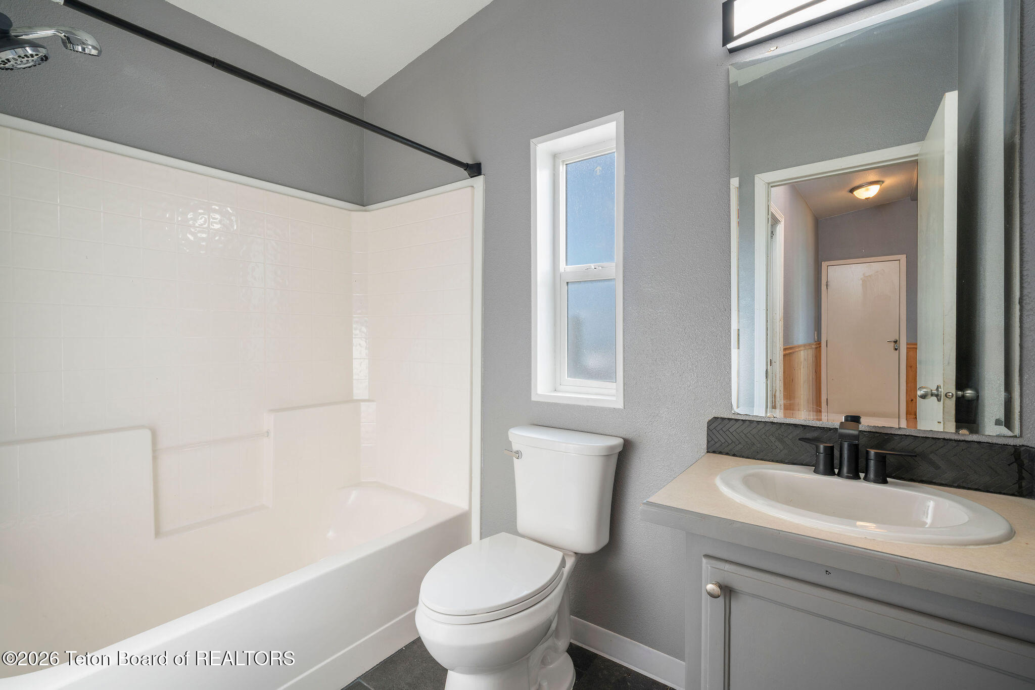 14 13th Street Marbleton, WY 83113 - Photo 10 of 23 Guest Bath