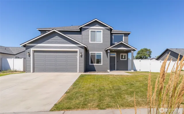 $438,000 | 414 North Washington Street, Moses Lake, WA 98837