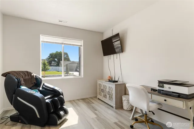 $438,000 | 414 North Washington Street, Moses Lake, WA 98837