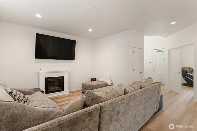 $438,000 | 414 North Washington Street, Moses Lake, WA 98837