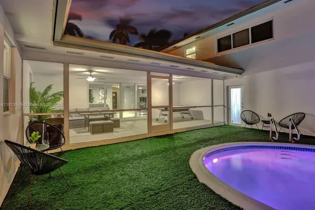 $12,995 | 1241 Hollywood Boulevard, Hollywood, FL 33019