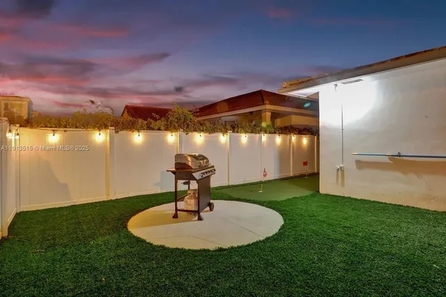 $12,995 | 1241 Hollywood Boulevard, Hollywood, FL 33019