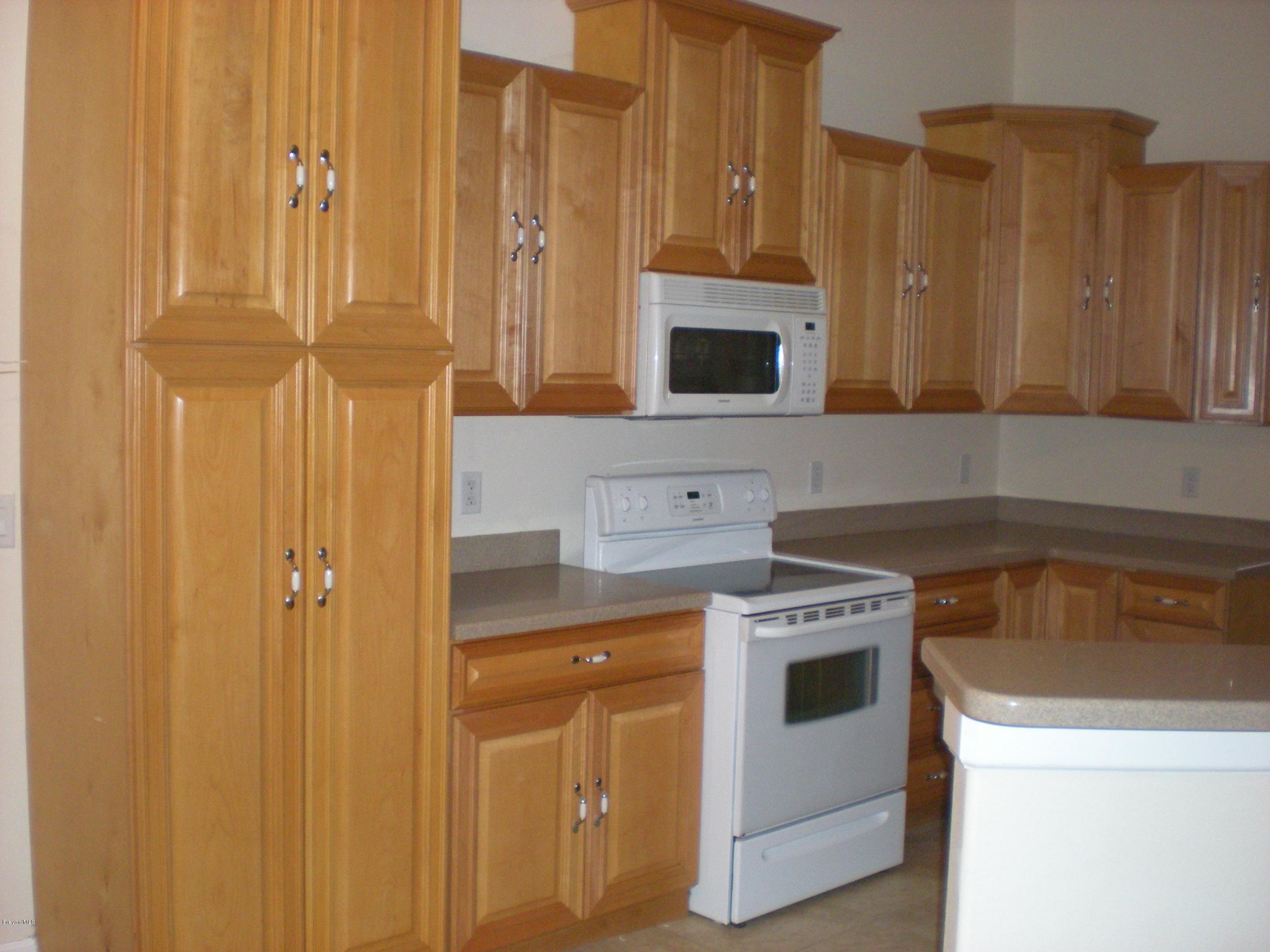 1099 Degroodt Road Southwest Palm Bay, FL 32908 - Photo 10 of 14 223