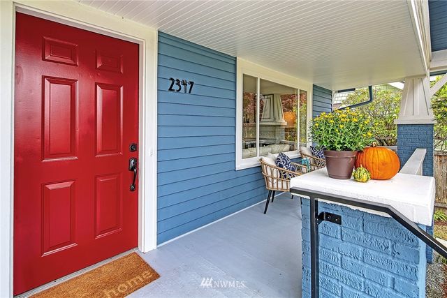 $995,000 | 2347 North 63rd Street, Seattle, WA 98103