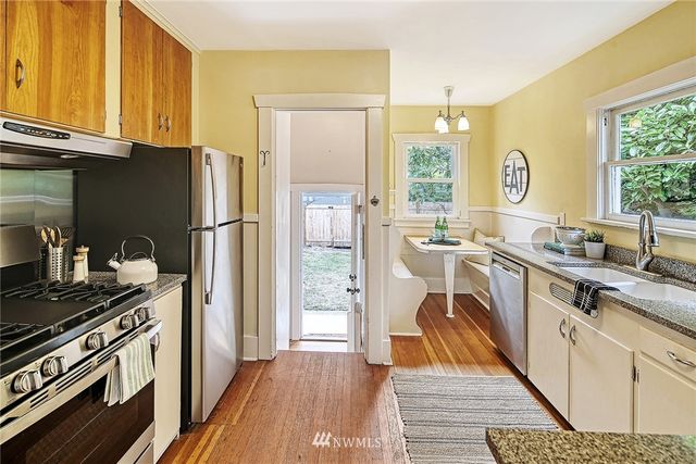 $995,000 | 2347 North 63rd Street, Seattle, WA 98103